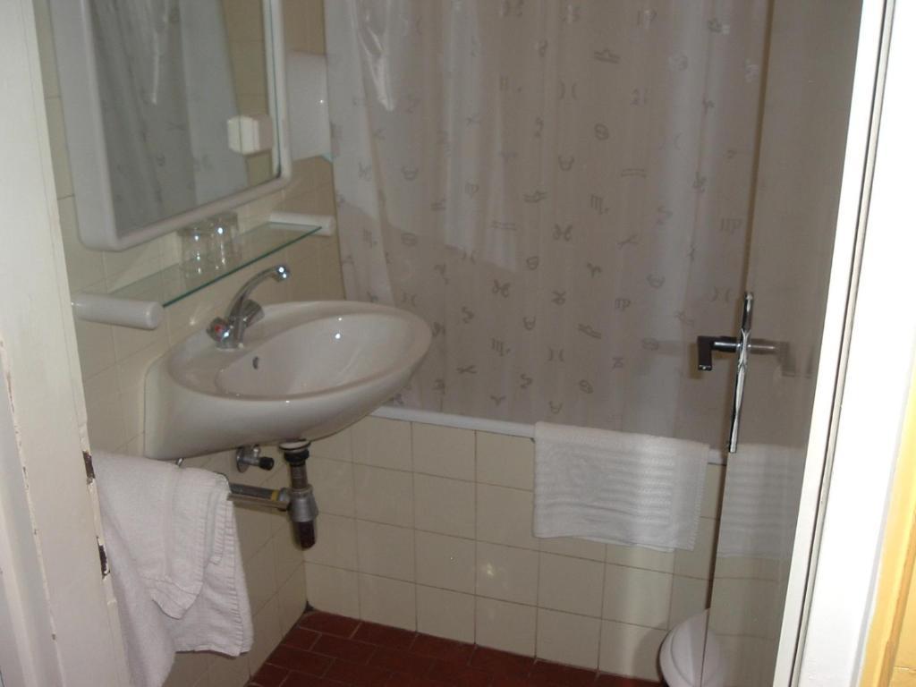 Depadansa Marina & Primorka Hotell Omišalj Rom bilde