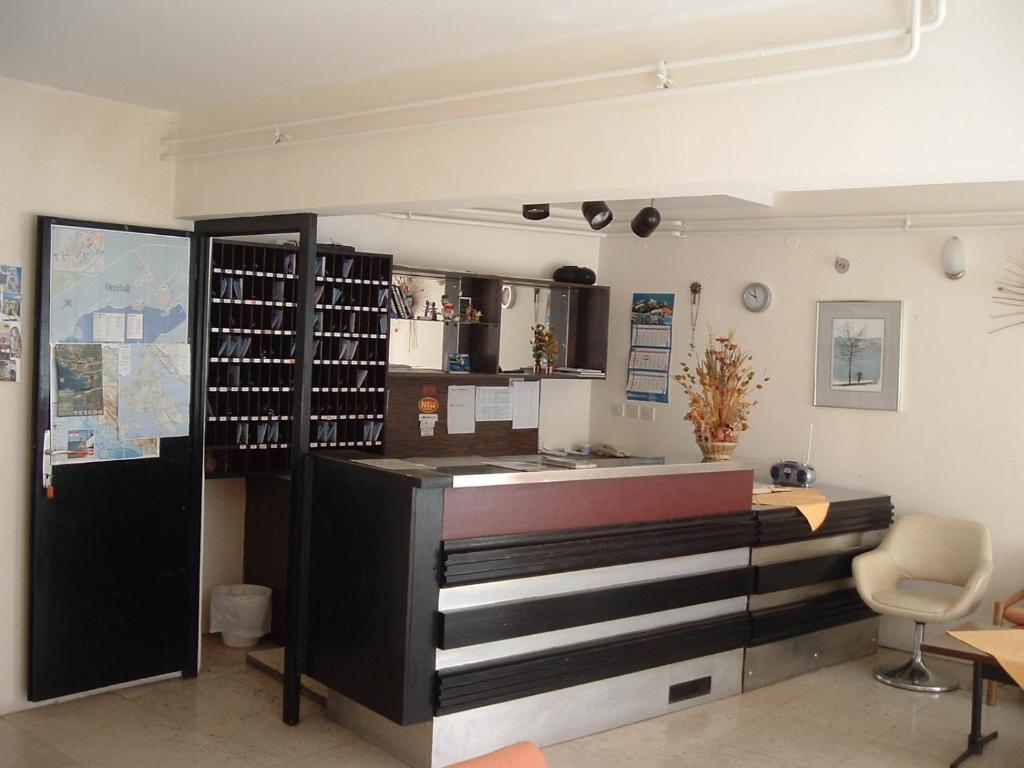 Depadansa Marina & Primorka Hotell Omišalj Rom bilde